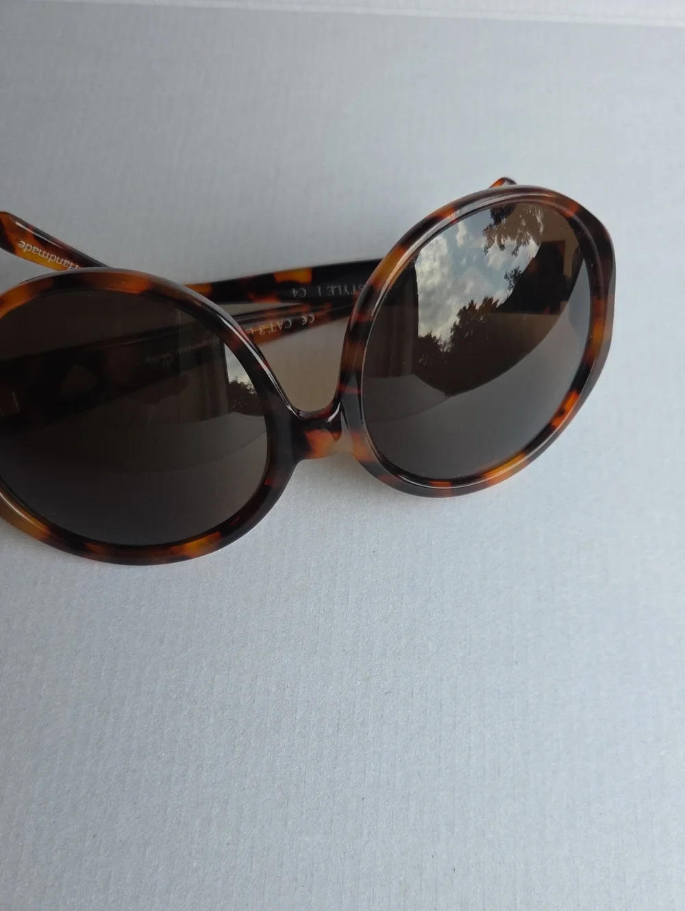 Women's Round Tortoiseshell Sunglasses - Brown Lenses